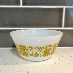 Vintage Federal Glass Small Mixing Bowl, Verde Green Asian Floral Milk glass EUC